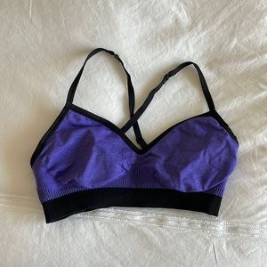 Lululemon Sports Bra (small) purple / black
